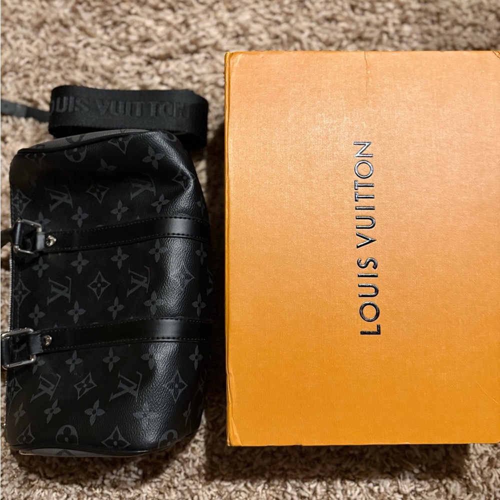 Louis Vuitton Keepal 25 Monogram Belt Bag